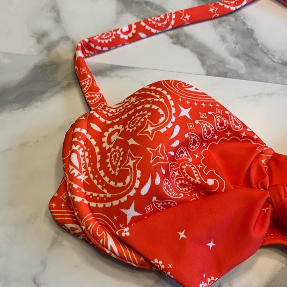 Wildfox Swim Bikini Top Bandana Print - Picture 4 of 8